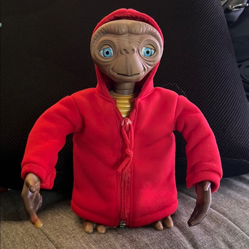 E.T. Action Figure Alien Phone Home